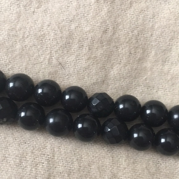 Black Onyz necklace with Sterling Silver clasp. - Picture 14 of 16